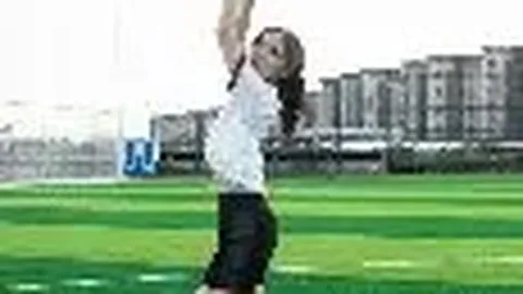 Baby近期照片显疲惫，黑眼圈明显，精修前后差异较大