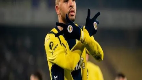 菲尔克鲁格传射助多特蒙德4-2逆袭门兴